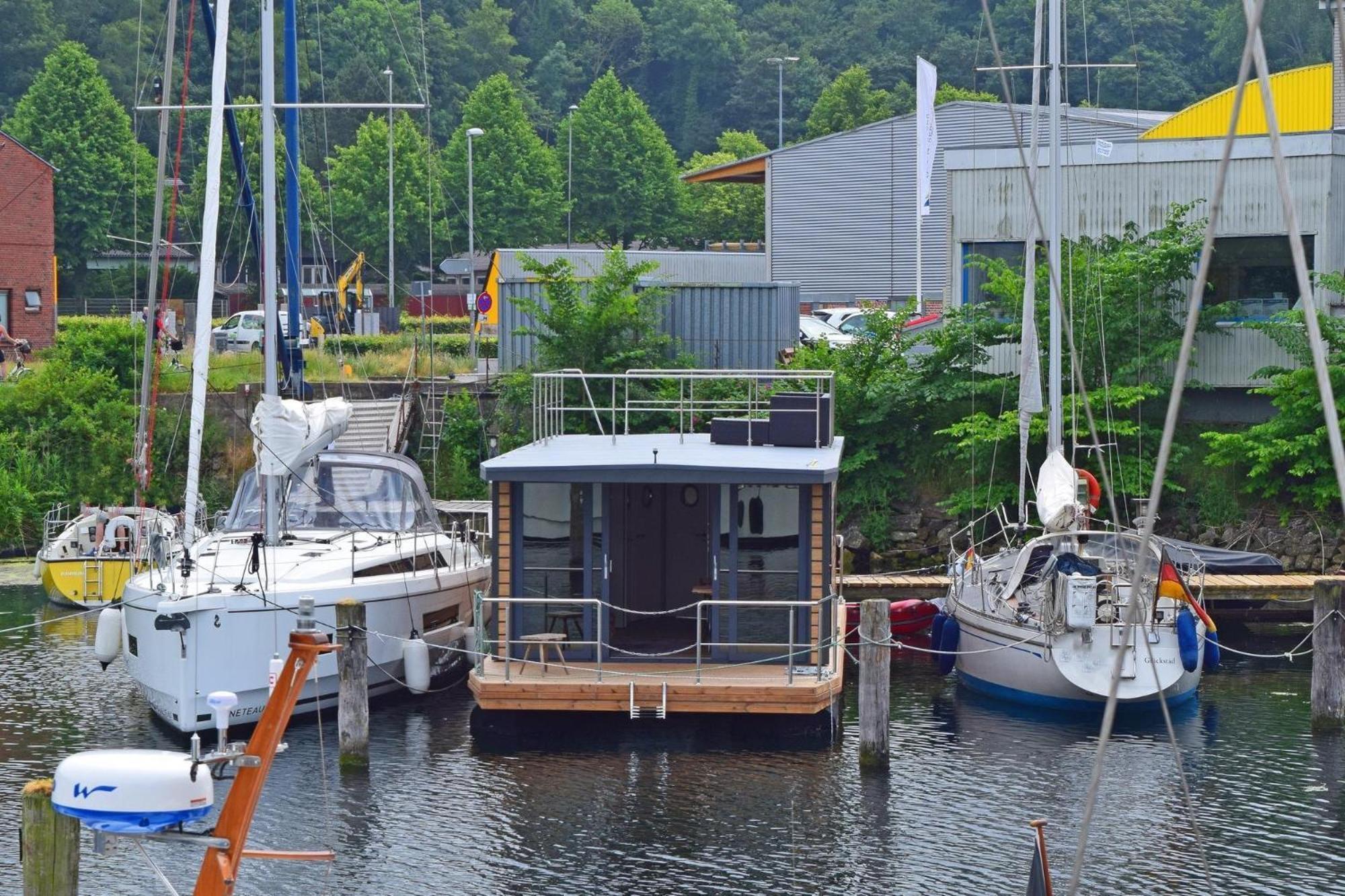 Houseboat Leni Flensburg Hotell Exteriör bild